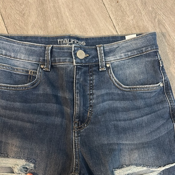 Maurice’s Blue Distressed Women's Jeans size 8 - Picture 2 of 7